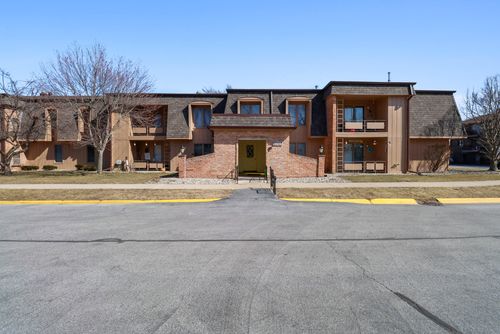 8-8825 Janeway Ct, Munster, IN, 46321-2340 | Card Image