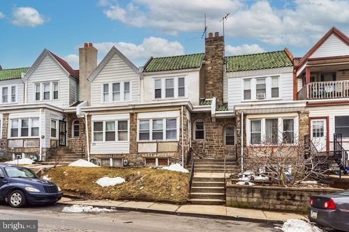 274 Avon Rd, UPPER DARBY, PA, 19082-4701 | Card Image