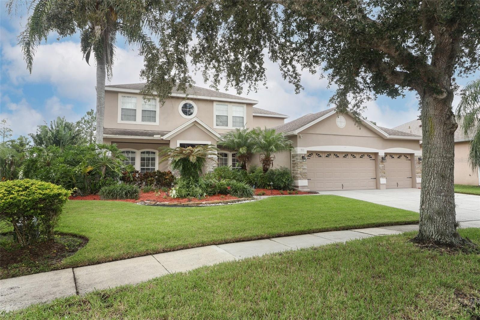 Cascades Cove Dr, Orlando, FL 32820