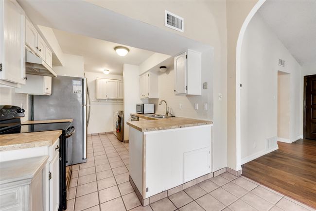 3712 Viewmont Dr, House other with 3 bedrooms, 2 bathrooms and null parking in Carrollton TX | Image 7