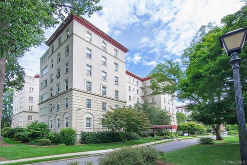 3a-1 Park Ln, Mount Vernon, NY, 10552-3439 | Card Image