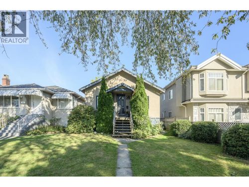 2633 Venables St, Vancouver, BC, V5K2R4 | Card Image