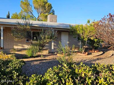 583 Raymond Drive, House other with 4 bedrooms, 2 bathrooms and null parking in Sierra Vista AZ | Image 1