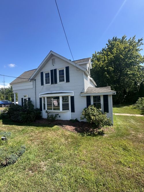 30 Main St, Hebron, CT, 06248-1515 | Card Image