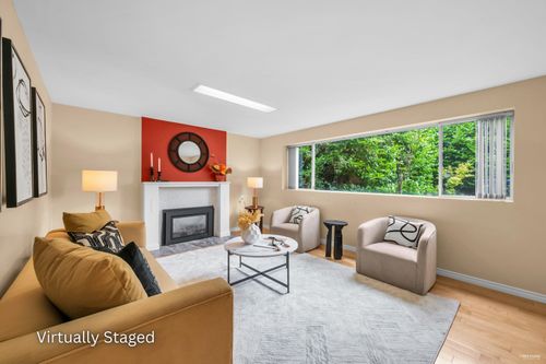2705 Henry St, Port Moody, BC, V3H2J8 | Card Image