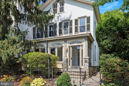 195 E Evergreen Ave, PHILADELPHIA, PA, 19118-3318 | Card Image