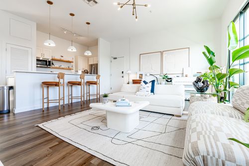 apt-502-1900 12th Ave S, Nashville, TN, 37203-5489 | Card Image