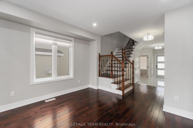 28 Moe Robillard St, House attached with 3 bedrooms, 3 bathrooms and 2 parking in Arnprior ON | Image 6