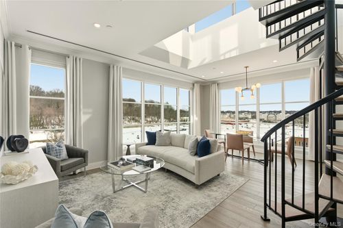 1348-100 Garvies Point Rd, Glen Cove, NY, 11542-5007 | Card Image