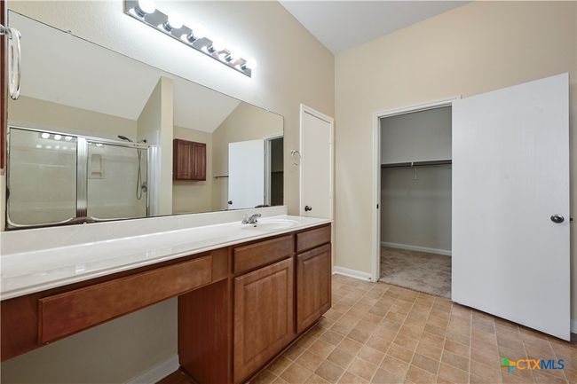 1691 Stone Rim Loop, House other with 3 bedrooms, 2 bathrooms and null parking in Buda TX | Image 14