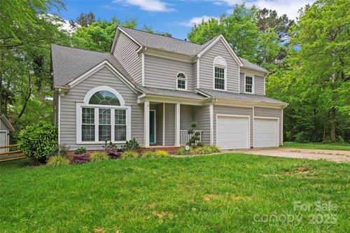 121 Northhampton Dr, Mooresville, NC, 28117-9608 | Card Image