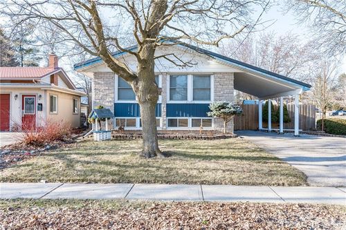 upper-195 Village Rd, Kitchener, ON, N2M4L3 | Card Image