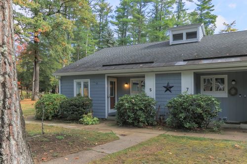 5 Piscataqua Rd, Concord, NH, 03301-4645 | Card Image