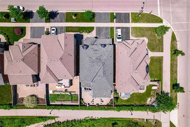 244 Mclaughlin Ave, House other with 4 bedrooms, 5 bathrooms and 6 parking in Milton ON | Image 36
