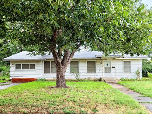 1520 Holly Vista St, Waco, TX, 76711-1364 | Card Image