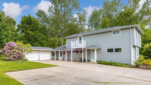 4620 Sterrettania Rd, Erie, PA, 16506-4133 | Card Image