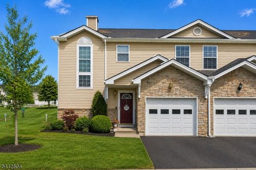 1 Brookview Ln, Hamburg, NJ, 07419-1372 | Card Image