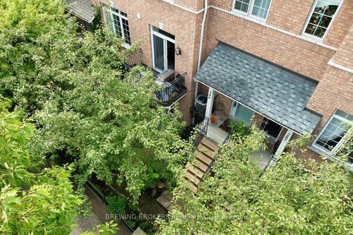 286-23 Observatory Lane, Richmond Hill, ON, L4C0M7 | Card Image