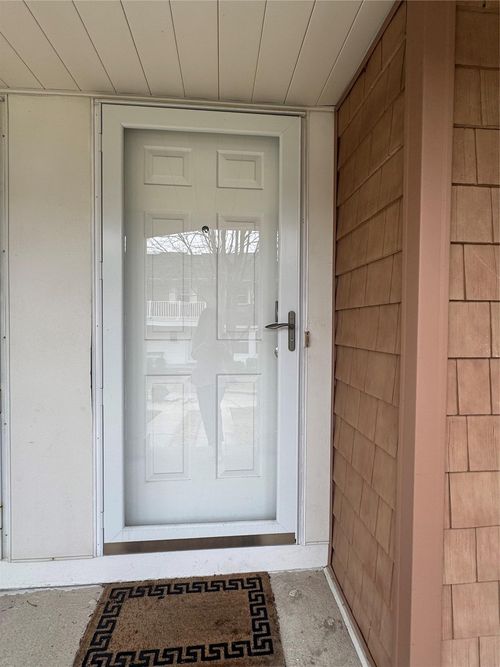 109 Glen Way, Syosset, NY, 11791-4304 | Card Image