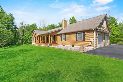 528 Mullock Rd, Port Jervis, NY, 12771-3614 | Card Image