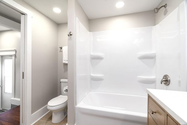 403 Locust St, House other with 3 bedrooms, 2 bathrooms and null parking in Oxford IN | Image 23
