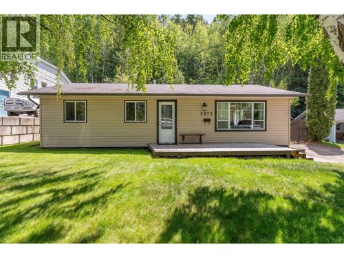2073 Woodhaven Dr, Prince George, BC, V2K3C4 | Card Image