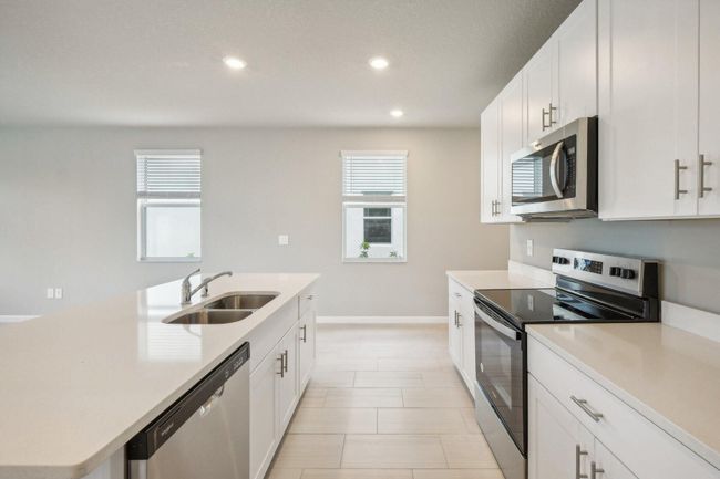 5730 Se Edgewater Cir, Townhouse with 3 bedrooms, 3 bathrooms and null parking in Stuart FL | Image 7