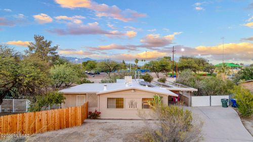 8201 E Lynch Place, Tucson, AZ, 85710 | Card Image