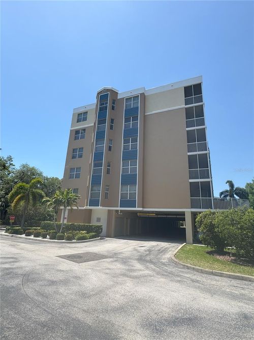 5105-960 Starkey Rd, LARGO, FL, 33771-2480 | Card Image