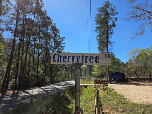 2 Cherry Tree Ln, Plantersville, TX, 77363 | Card Image