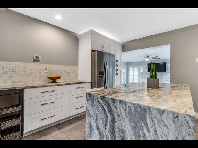 1435 Ne 39 Th St, House other with 2 bedrooms, 1 bathrooms and null parking in Oakland Park FL | Image 6