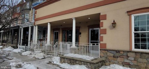 10-1729 Centre Ave, READING, PA, 19601-1205 | Card Image