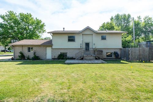 10404 268 Ave, SALEM LAKES, WI, 53179 | Card Image