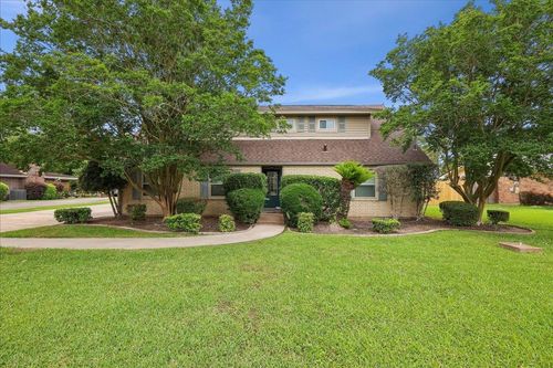 2414 Goodwin Cts, Port Neches, TX, 77651-4806 | Card Image