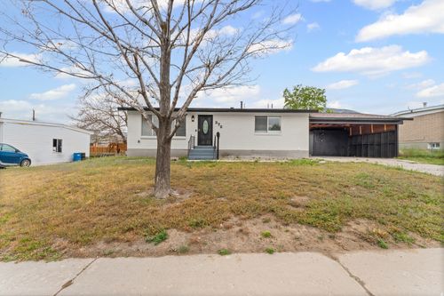 372 Overland Rd, Tooele, UT, 84074-1937 | Card Image