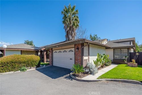 2106 E Wellington Ave, Santa Ana, CA, 92701-3183 | Card Image