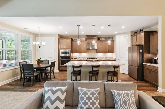 380 Falcon Way, House other with 4 bedrooms, 4 bathrooms and null parking in Hoschton GA | Image 9