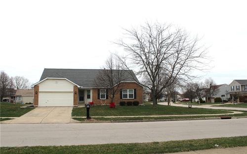 201 Sagebrush Dr, Englewood, OH, 45315-8735 | Card Image