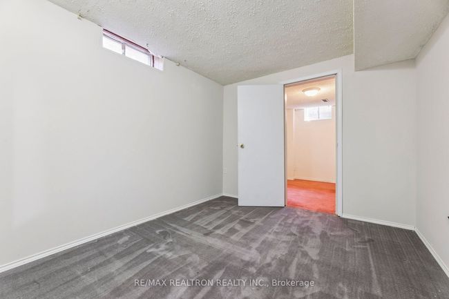 6 Gardiner Dr, House other with 6 bedrooms, 4 bathrooms and 2 parking in Ajax ON | Image 31