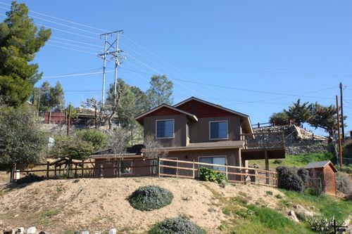 912 Sierra Vista Dr, Wofford Heights, CA, 93285-9557 | Card Image