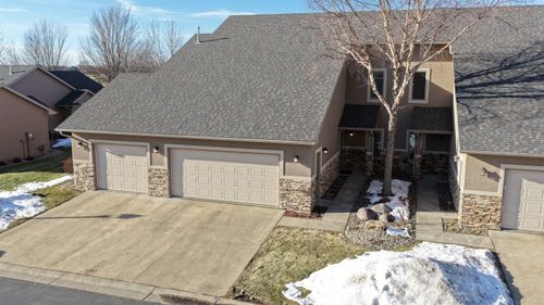 6405 S Vintage Pl, Sioux Falls, SD, 57108-8426 | Card Image