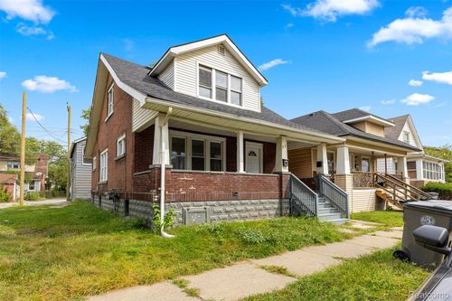 32 W Woodward St, Ecorse, MI, 48229-1797 | Card Image