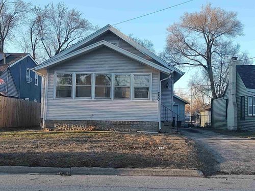 230 Sheridan Dr, Loves Park, IL, 61111-4554 | Card Image