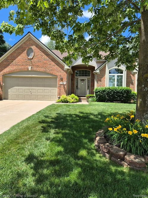 71-6123 Lochmore Drive, Commerce Charter Township, MI, 48382 | Card Image