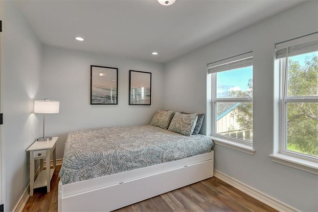 1010 First St Street, House other with 6 bedrooms, 4 bathrooms and 8 parking in Bayside TX | Image 30
