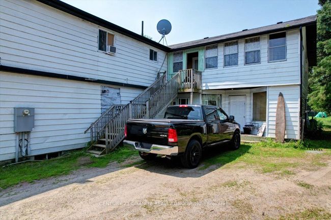 2289 Loop Rd, Home with 6 bedrooms, 4 bathrooms and 4 parking in Wilberforce ON | Image 18