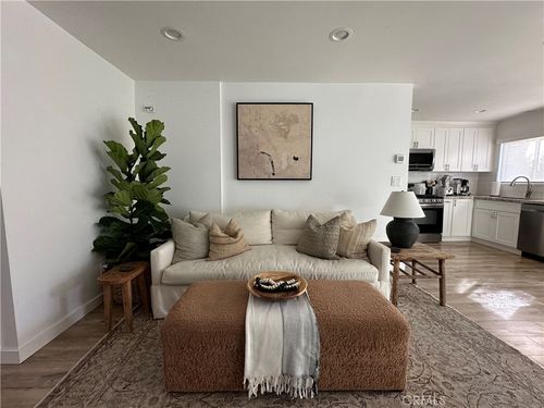 12100 Montecito Rd, Rossmoor, CA, 90720-4854 | Card Image