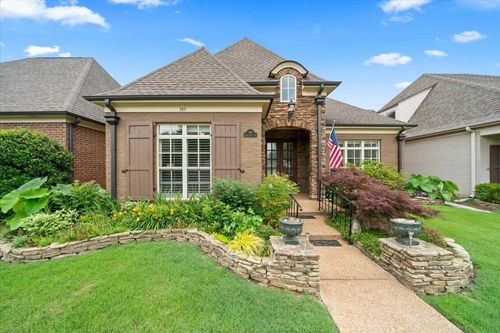 389 Tarren Mill Cir W, Collierville, TN, 38017-7189 | Card Image
