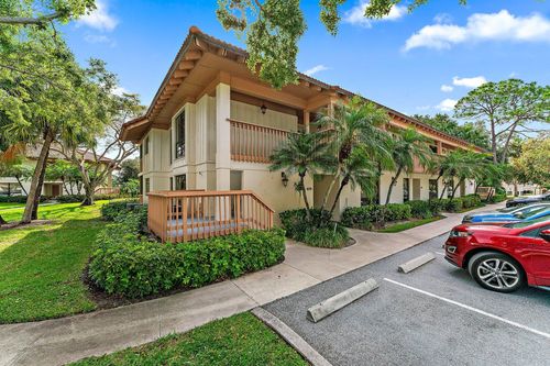 433 Brackenwood Lane N, Palm Beach Gardens, FL, 33418 | Card Image