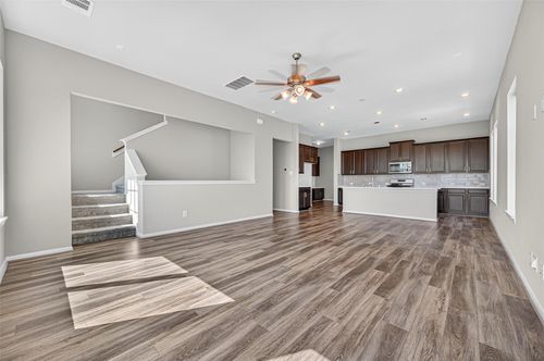 9423 Town Lake Pkwy, Cypress, TX, 77433-7867 | Card Image